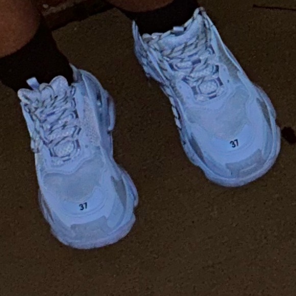 Trendy White Athletic Sneakers - Picture 1 of 4